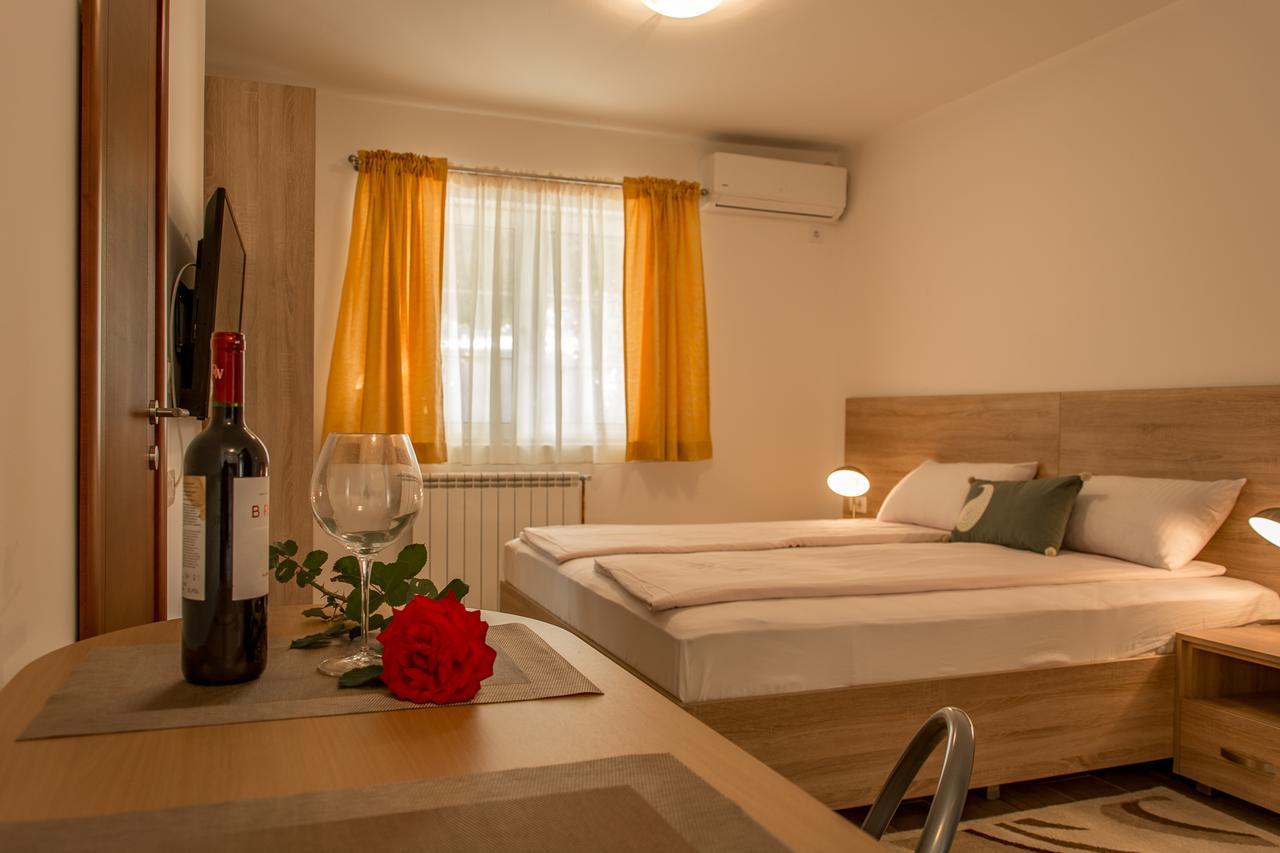 Apartmani Mendula Budva Exterior photo